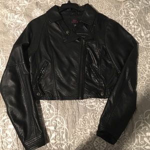 Black leather jacket 🖤